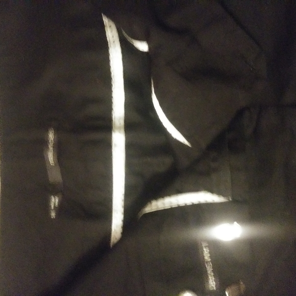 Size small tops - Picture 2 of 3